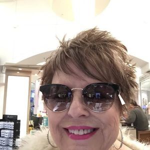 Meet your Posher, Sharon